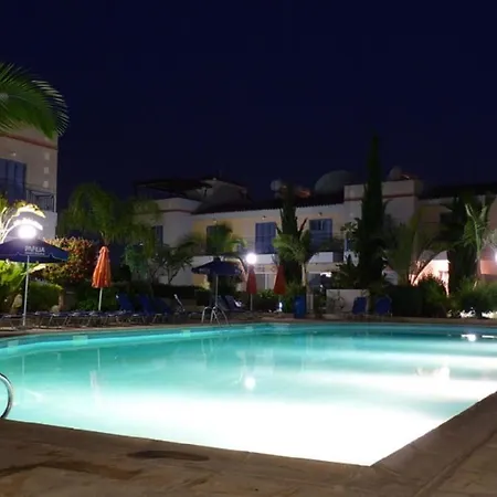 Apartament Maya's - Complimentary Airport Transport Pafos